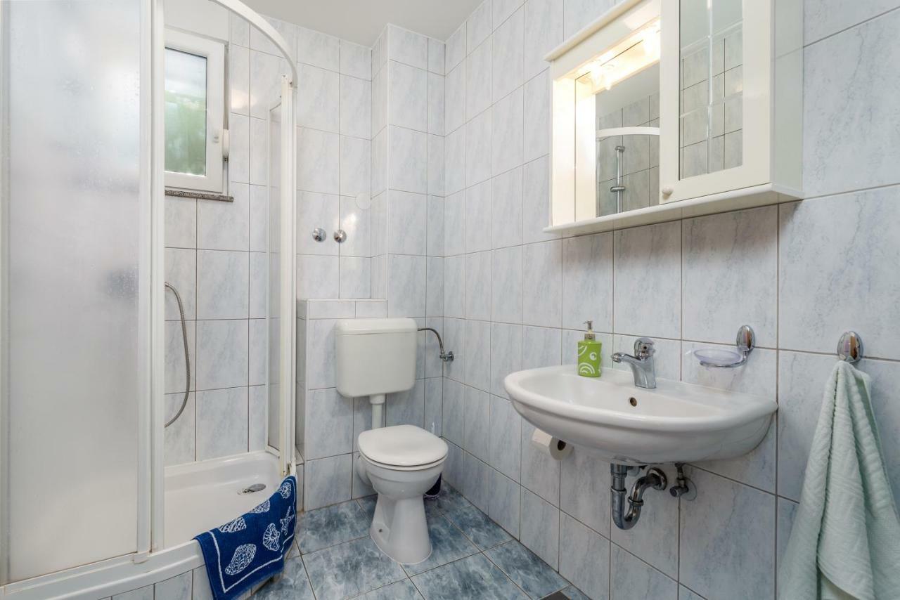Modra Kuca Apartment Mandre Ngoại thất bức ảnh