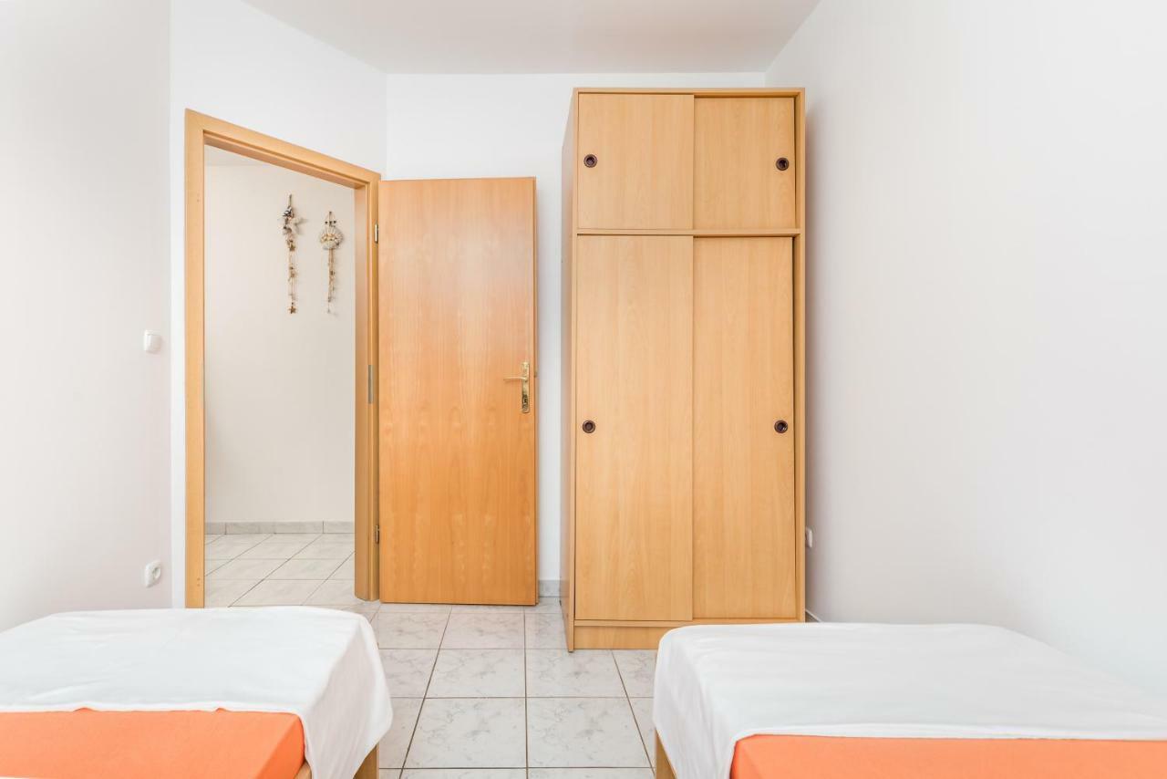 Modra Kuca Apartment Mandre Ngoại thất bức ảnh