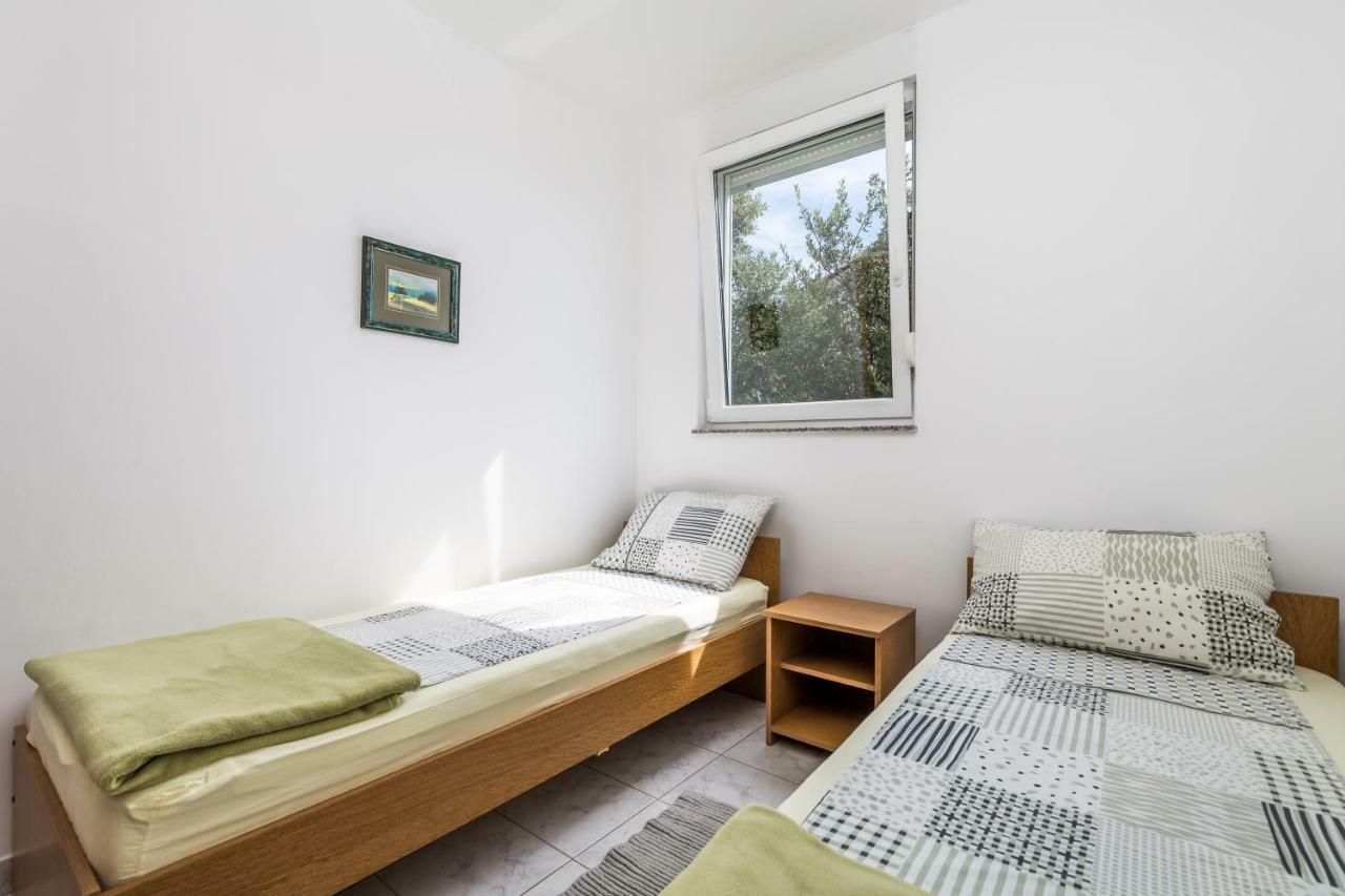 Modra Kuca Apartment Mandre Ngoại thất bức ảnh